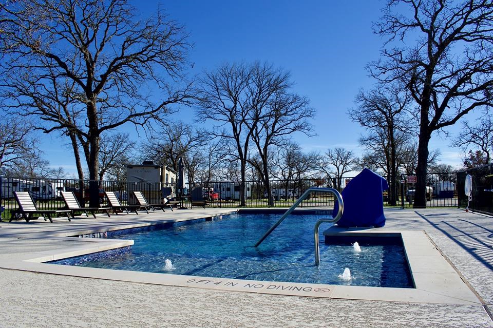 Austin East KOA Holiday Pool