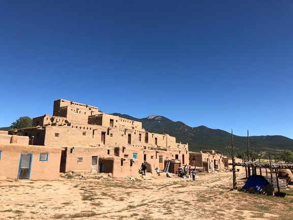 TAOS and the Enchanted Circle