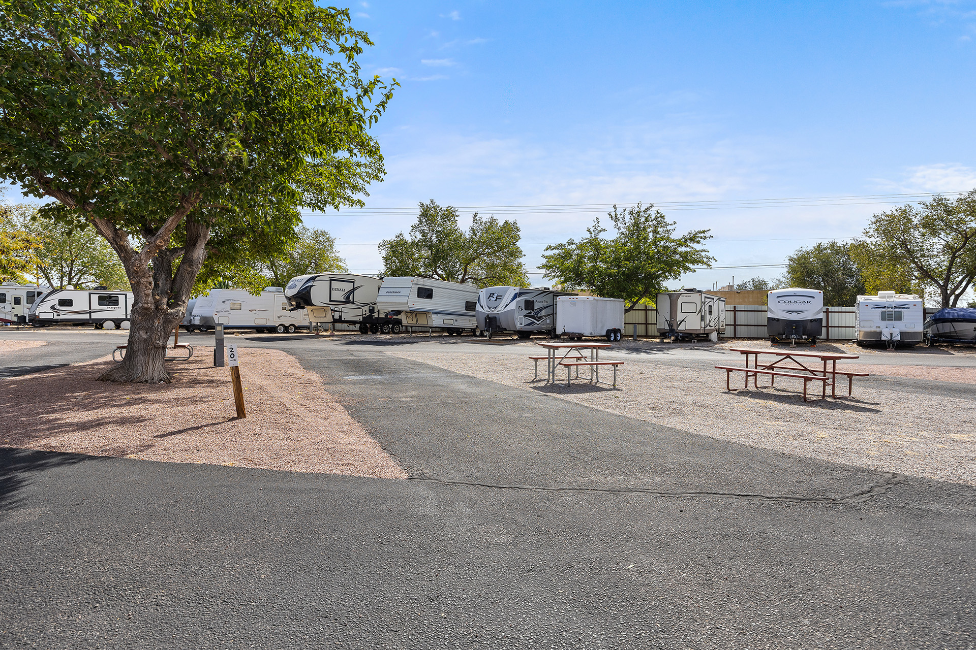 RV 20, Pull-Thru 30/20 AMPS Water & Electric