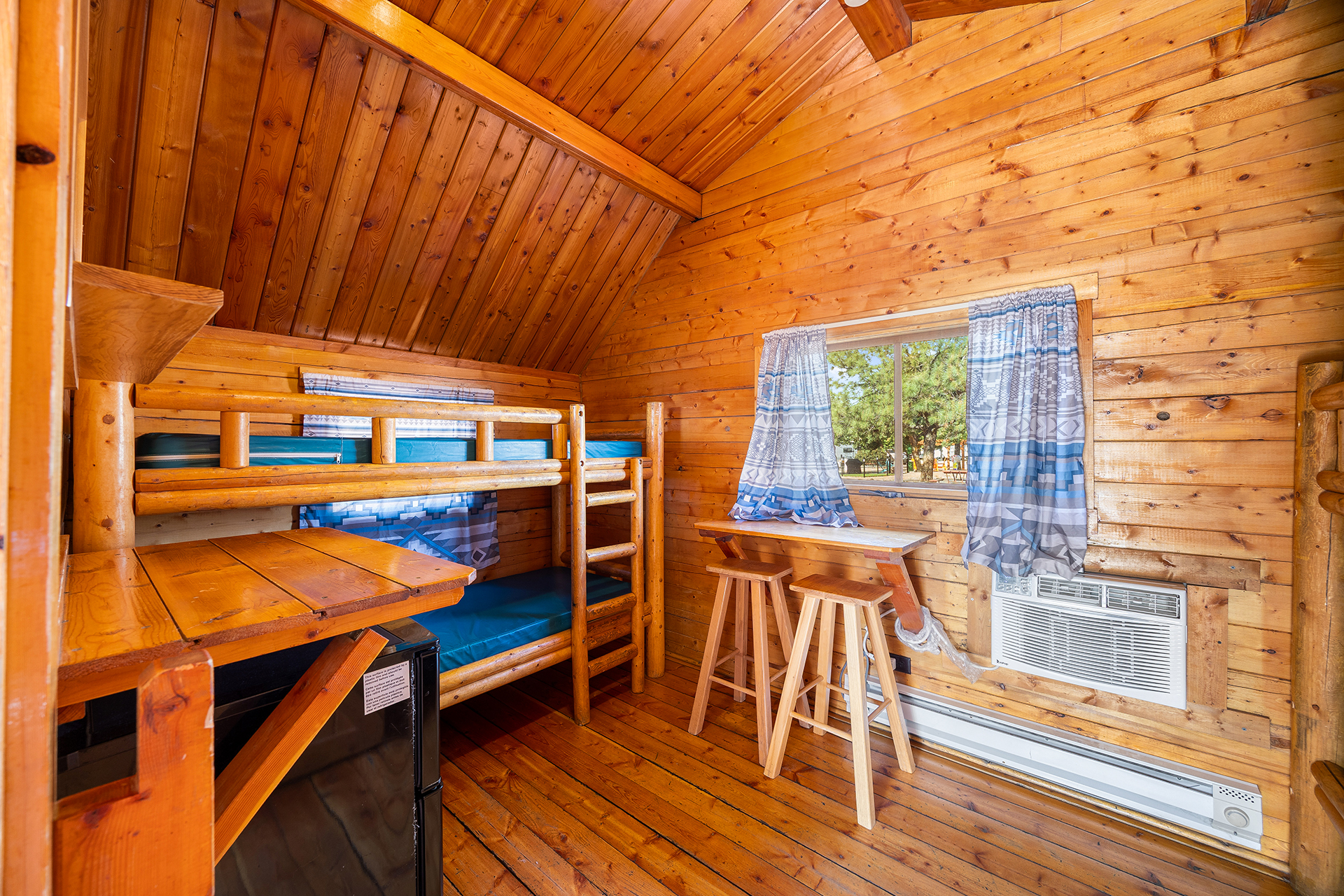 KK06 - Camping Cabin, 2 Room (No Bathroom) – Sleeps 6