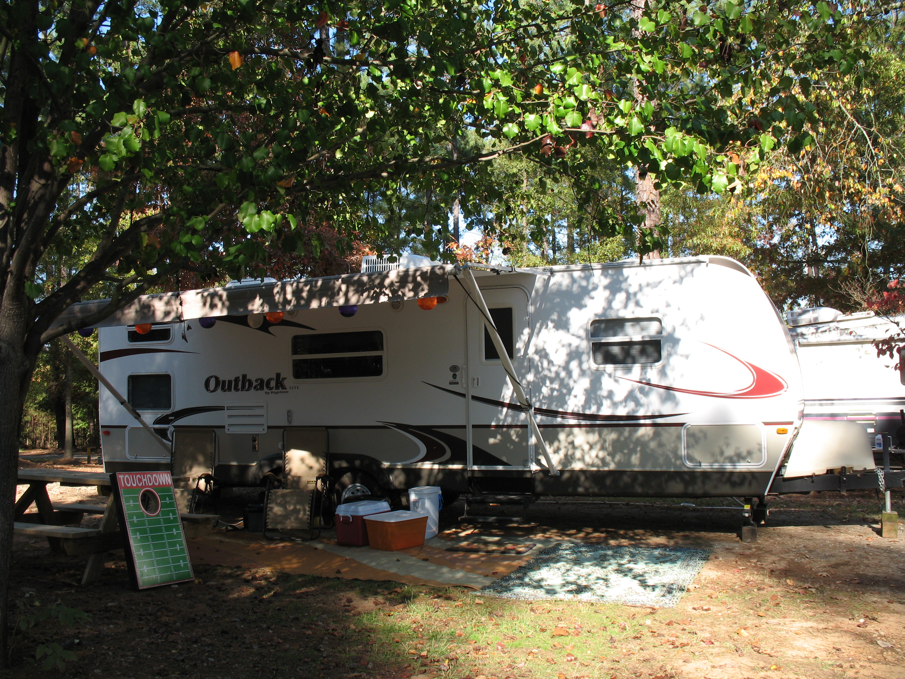 Full Hookup Site with Shared Utility Island (back-to-back with another RV)