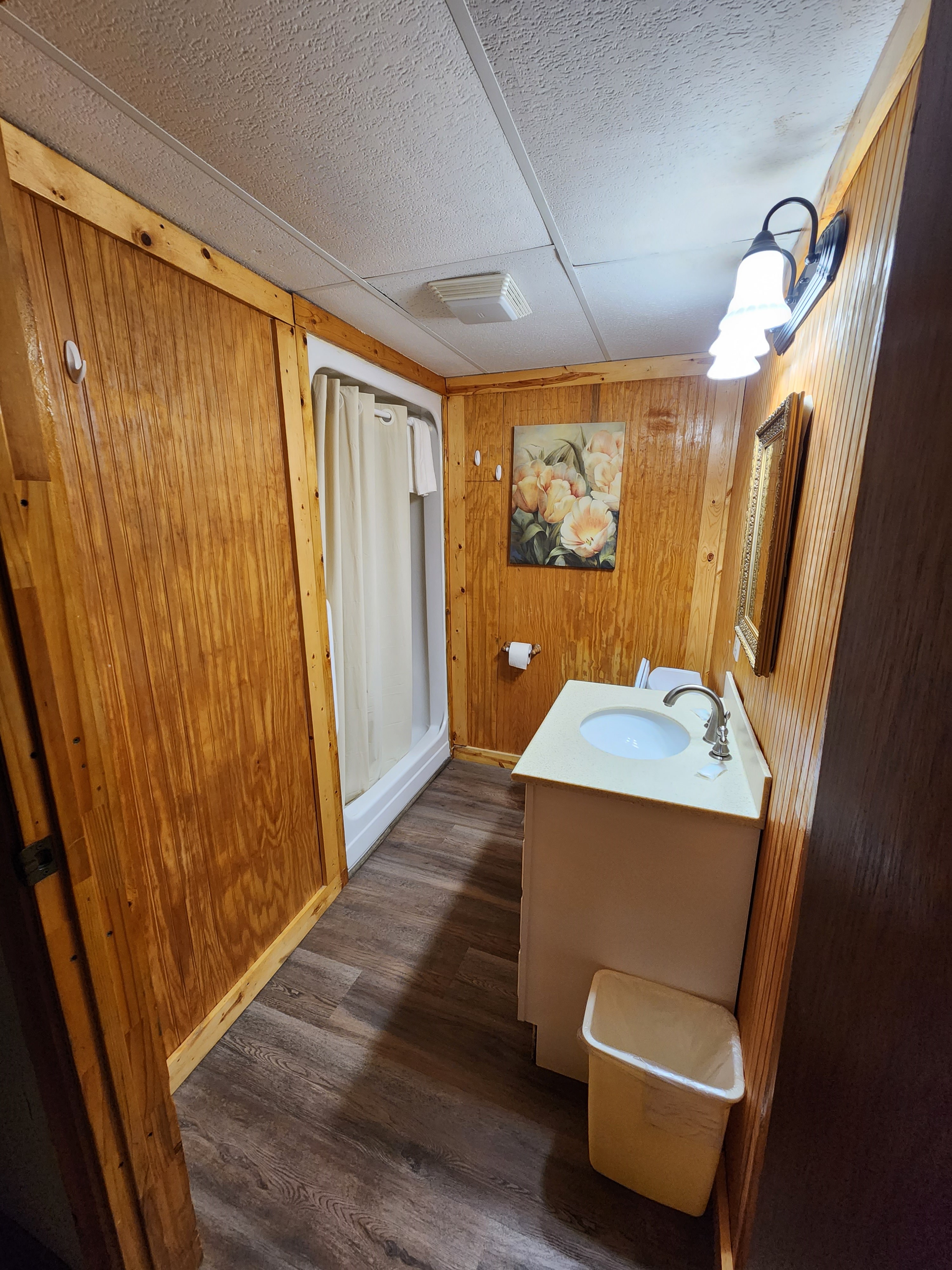 C08 Bathroom