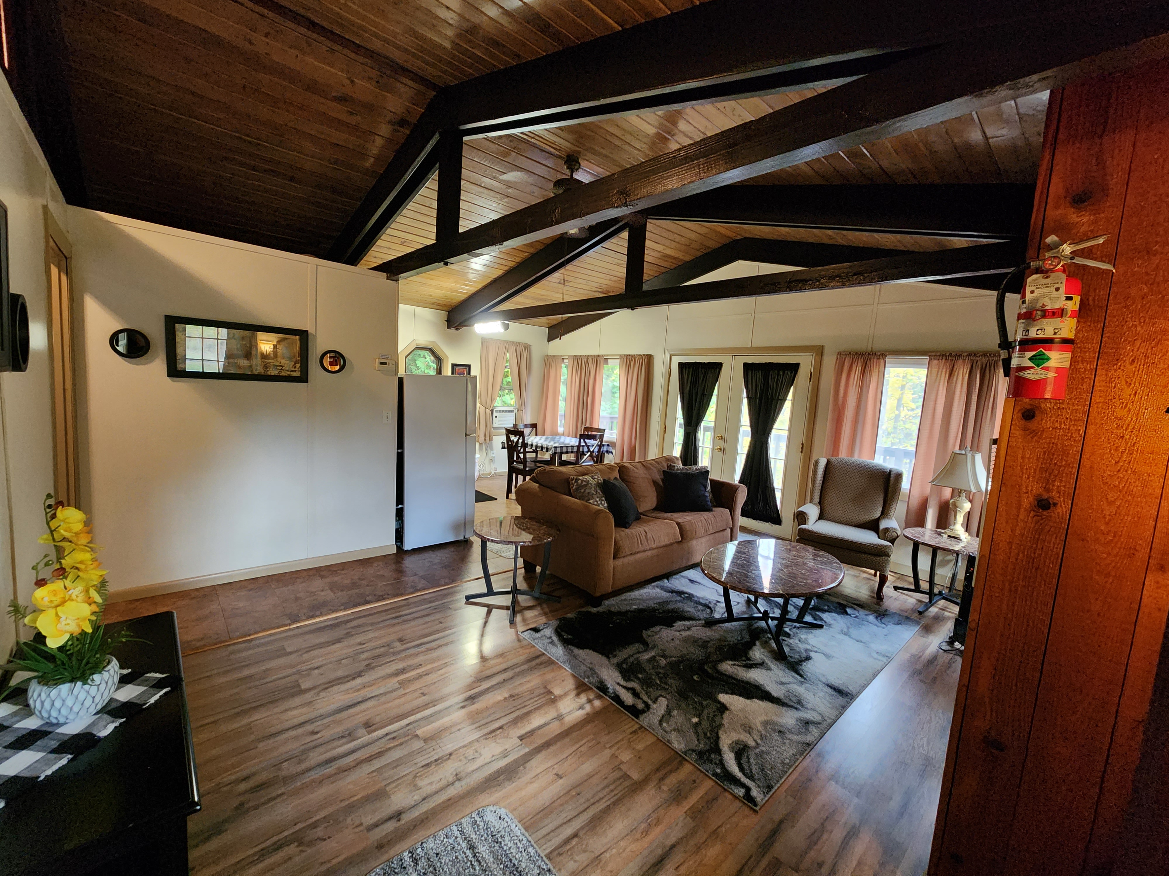 C06 Livingroom 1