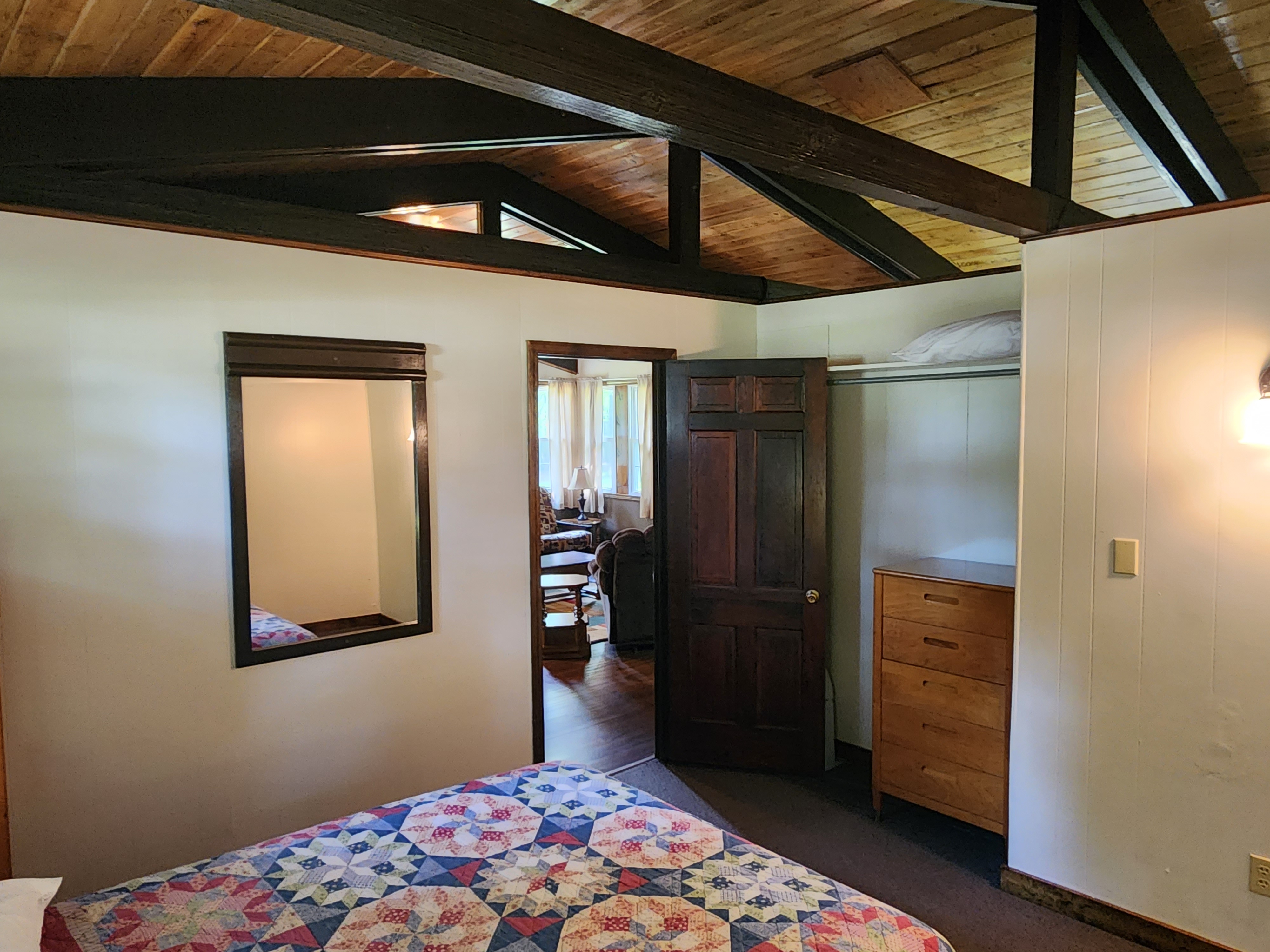 C01 Deluxe Cabin Bedroom 2 -1