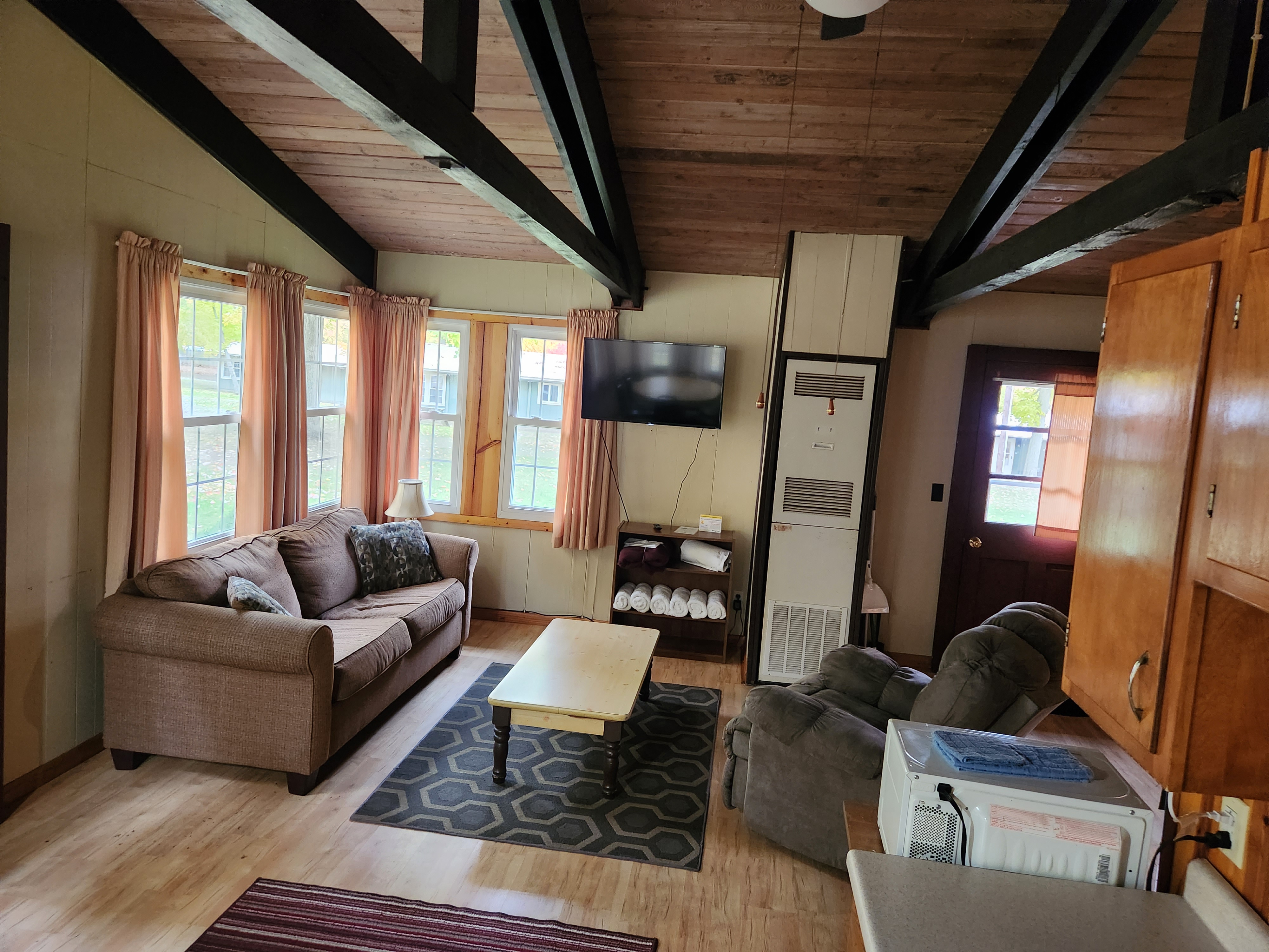 C08 Livingroom 1