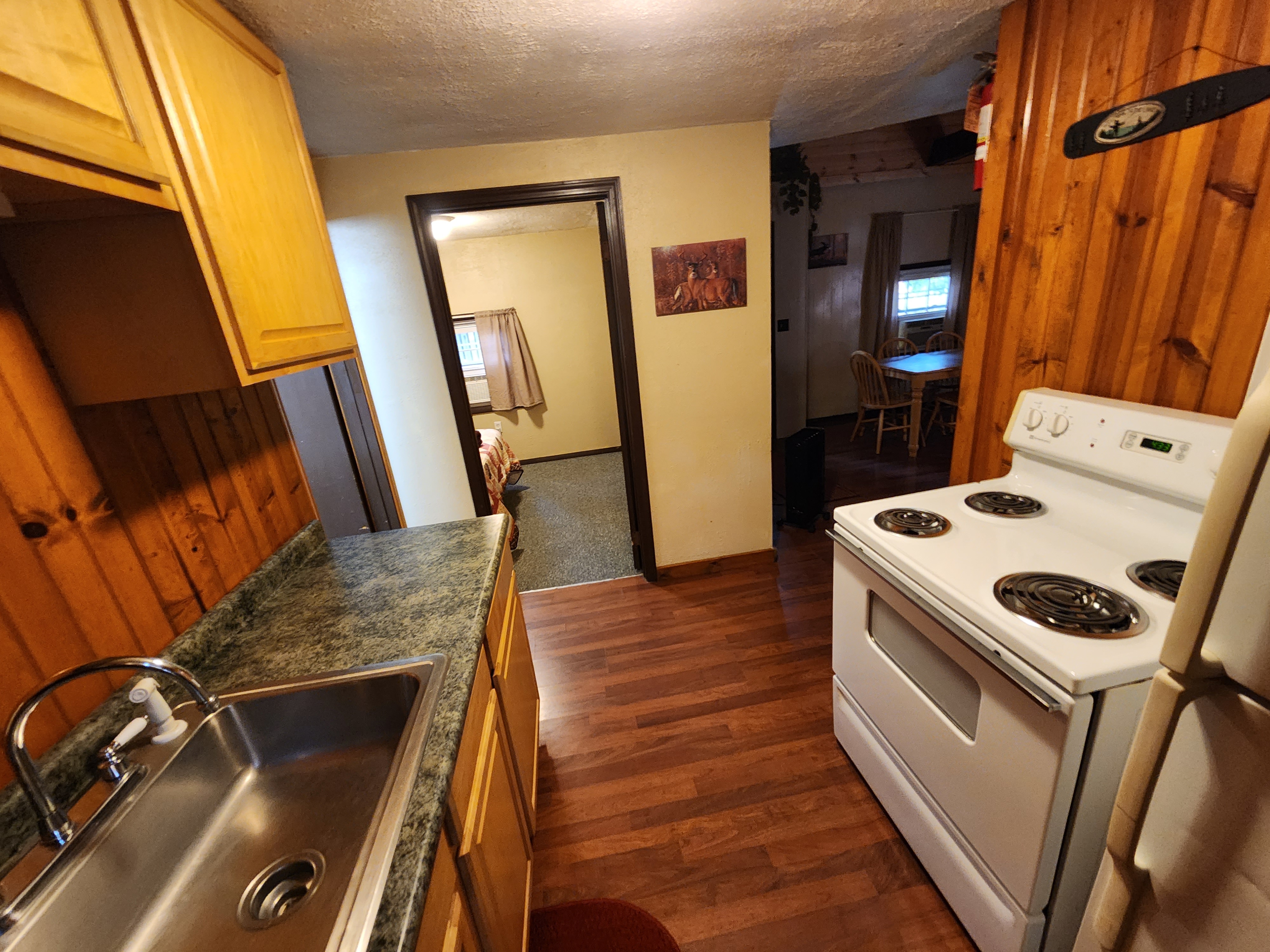 C11 Barn Kitchen 1-1