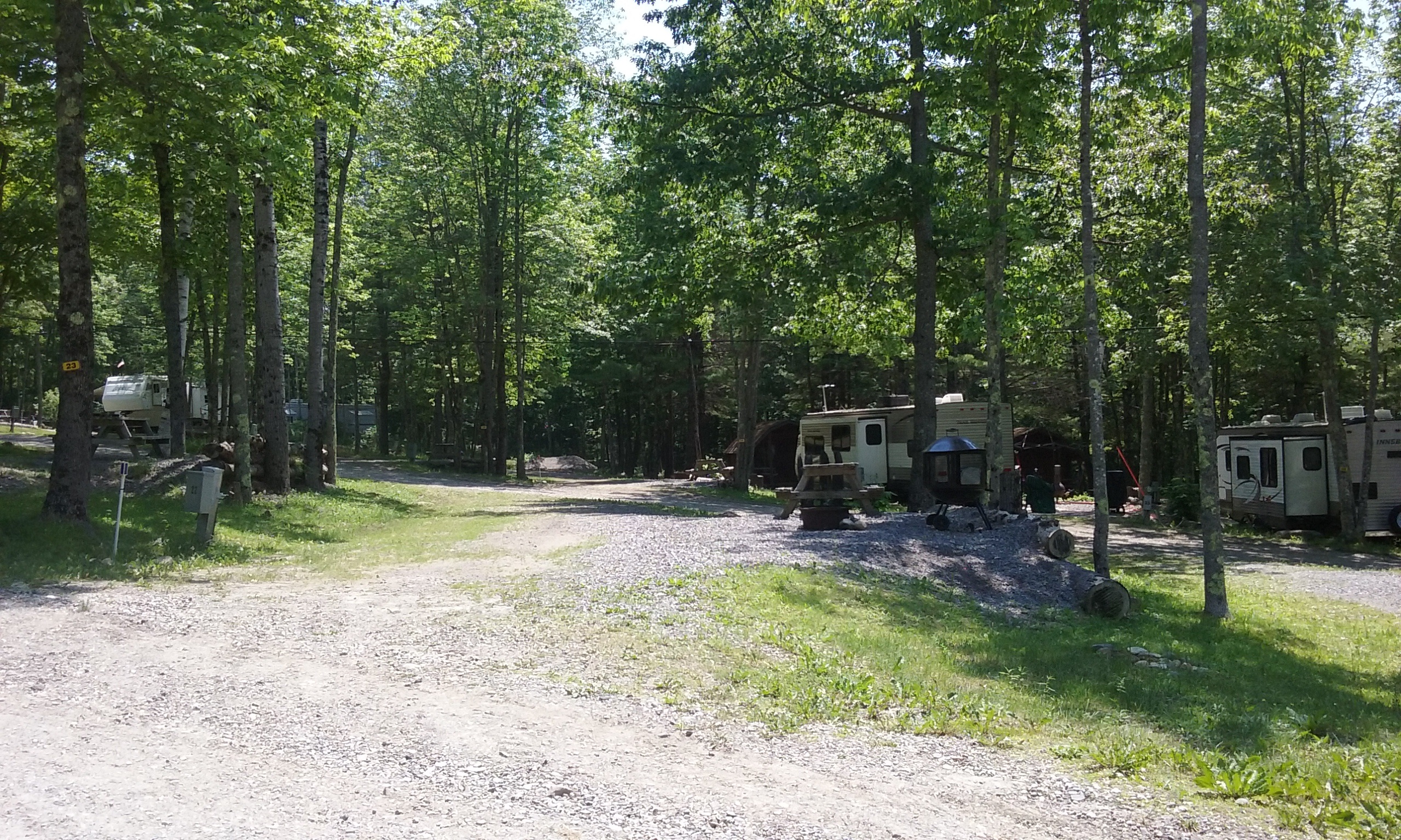 Pull Thru, 50/30 Amps, Full Hookups (FP / 35 / -)
These sites are some of our very best. They are level sites on a sloping hillside with beautiful views.