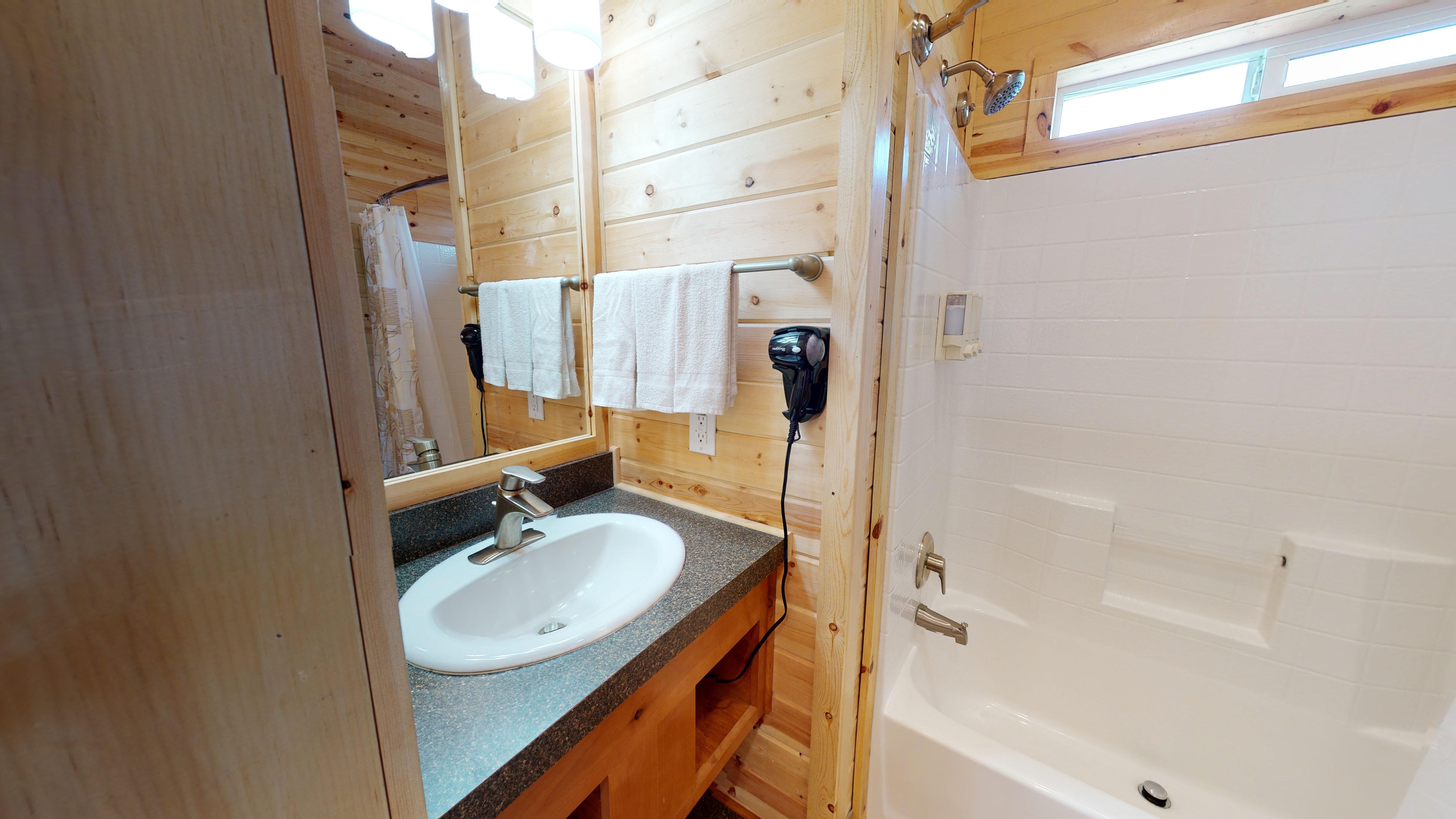 Deluxe Cabin Bathroom