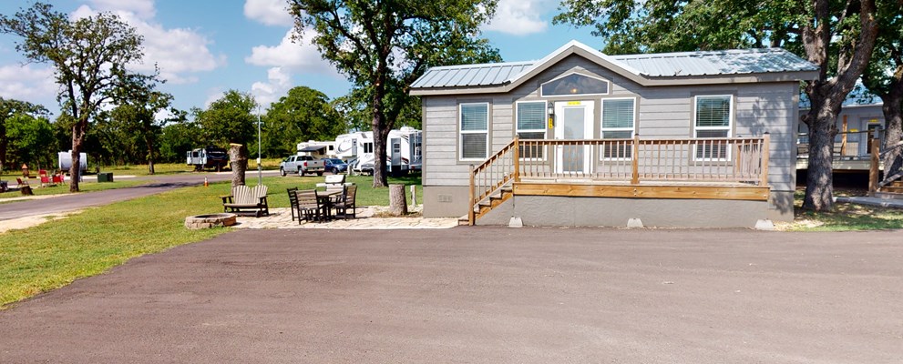 Deluxe Cabin
