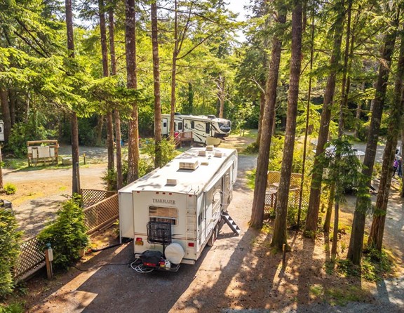 Looking for scenic RV camping on the Oregon Coast? Pull right in and let your vacation begin at Bandon / Port Orford KOA Journey. Our spacious, tree-lined pull-thru RV sites offer a relaxing, authentic forest setting paired with full hookups for a seamless camping experience.