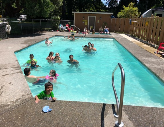 A great way to unwind after a long day on the road is a dip in the heated swimming pool.  Open Memorial Day Weekend thru Customer Appriciation Weekend.