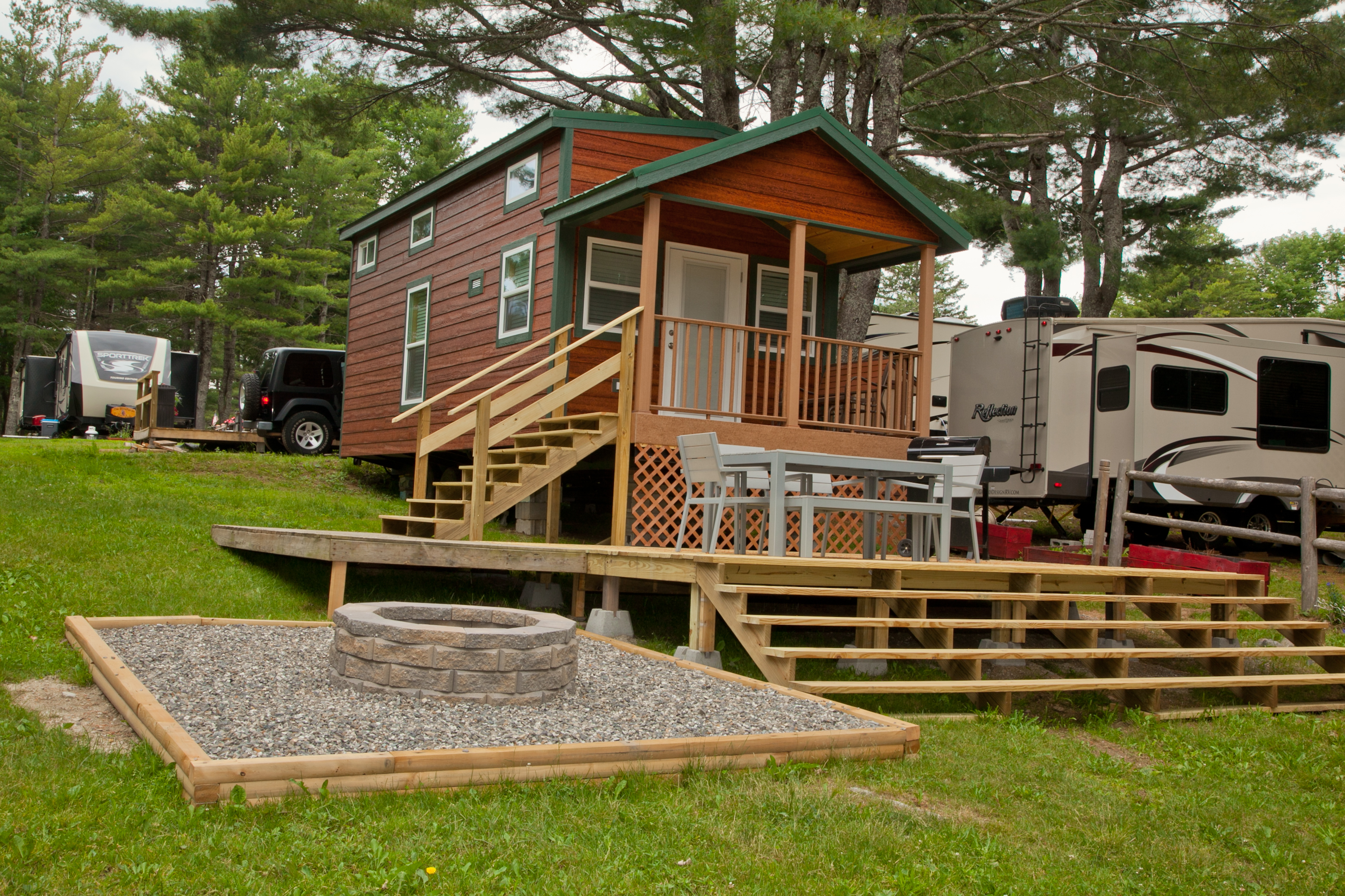 cute cabin with loft