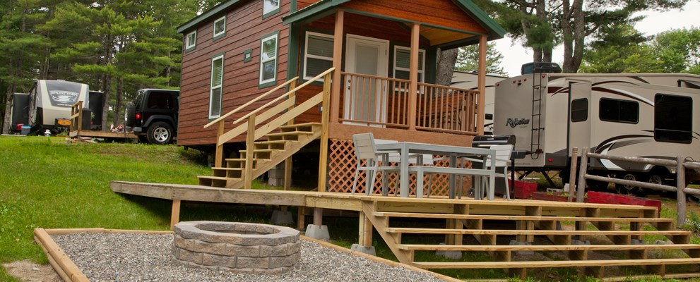 cute cabin with loft