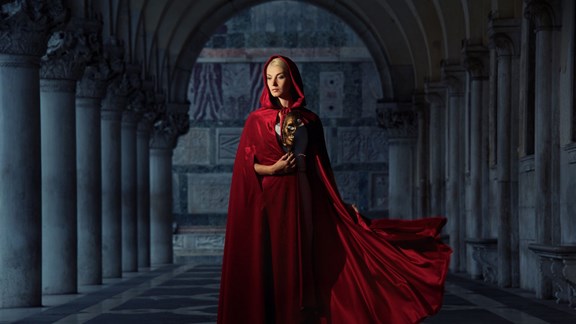 Red Cloak Tours