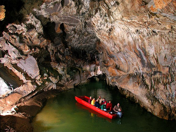 Penn's Cave