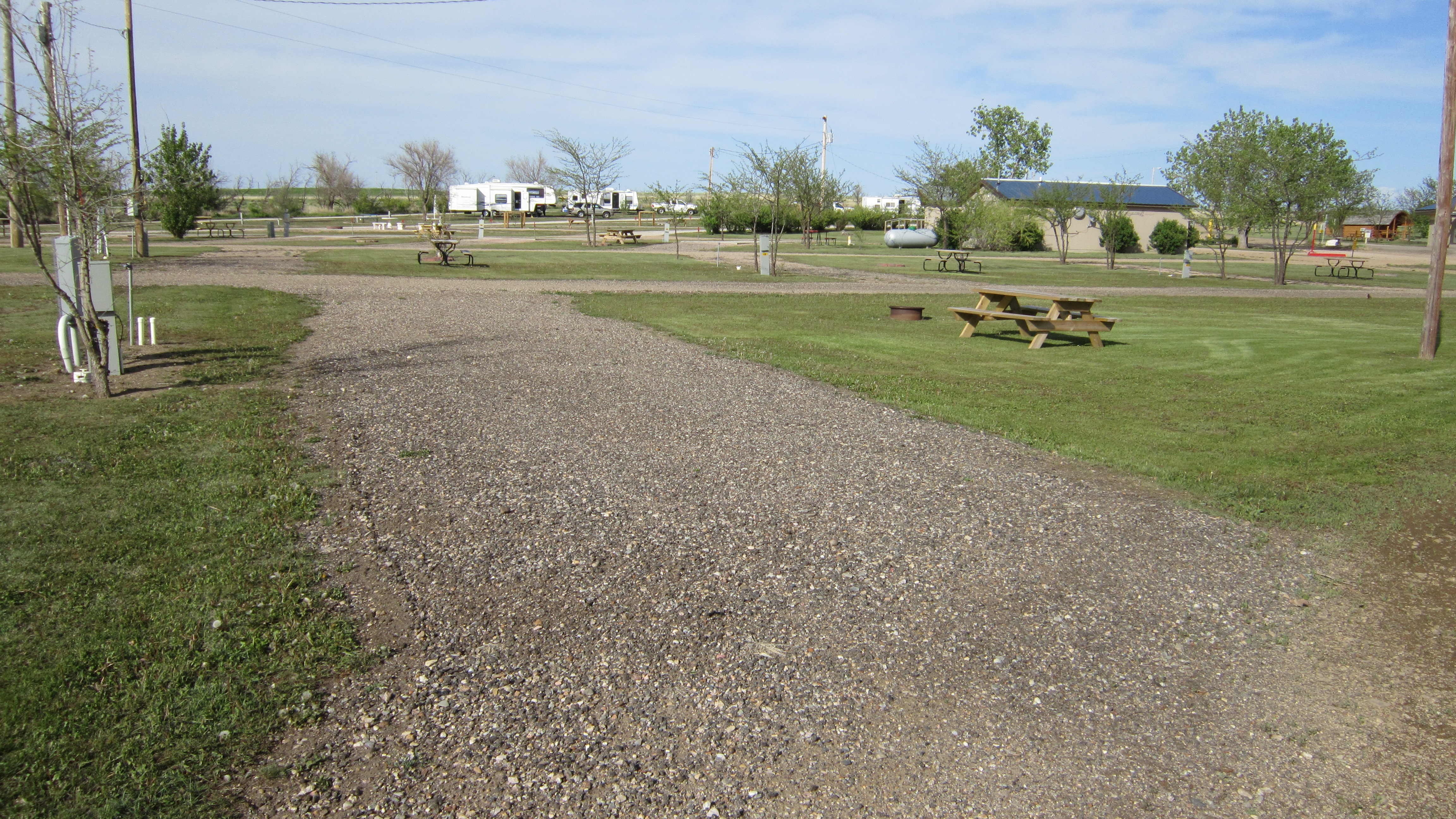 PULL THRU FULL HOOK UP SITE WITH GRAVEL SITE