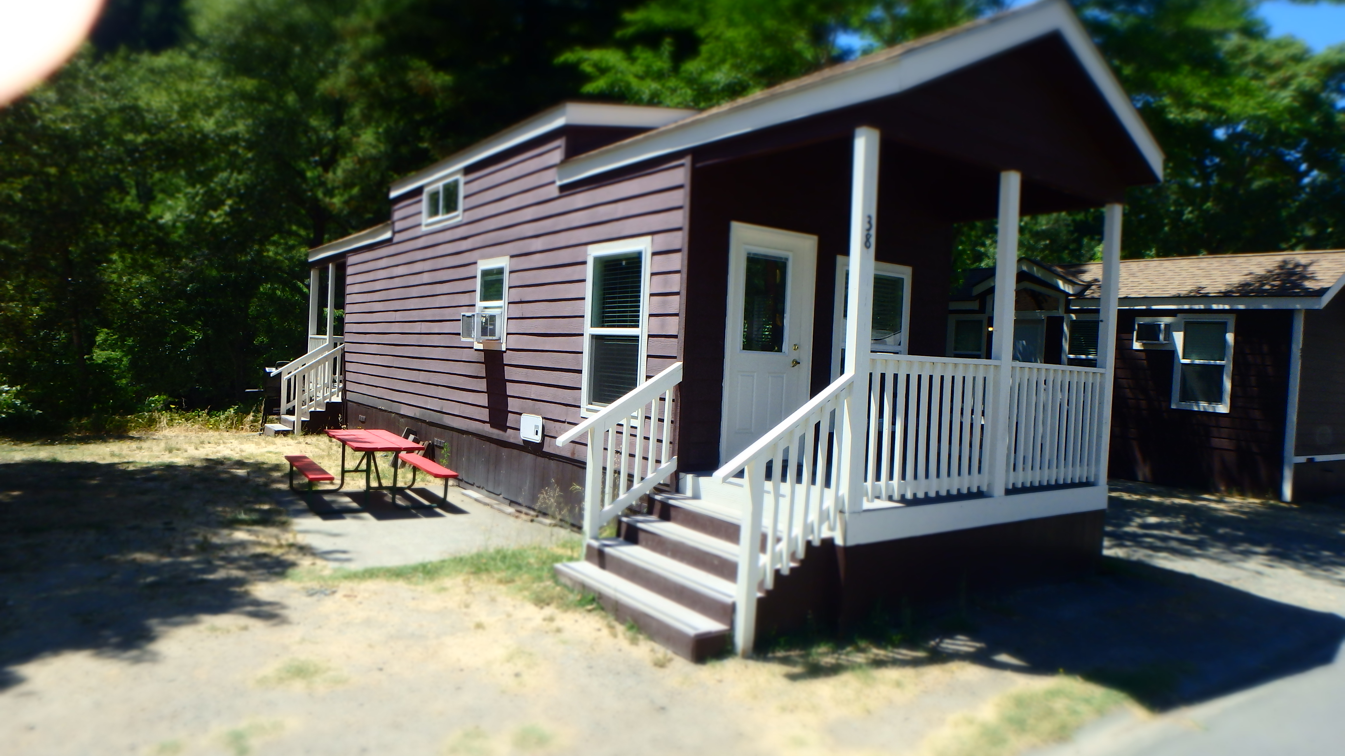 Cabin 38 38 401 Outside