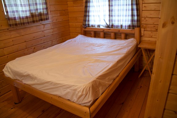 Double Bed in Deluxe Cabin