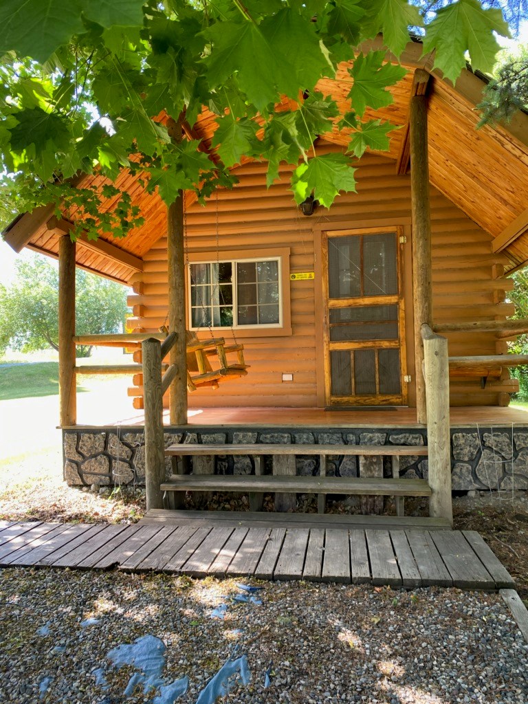 Deluxe Cabin