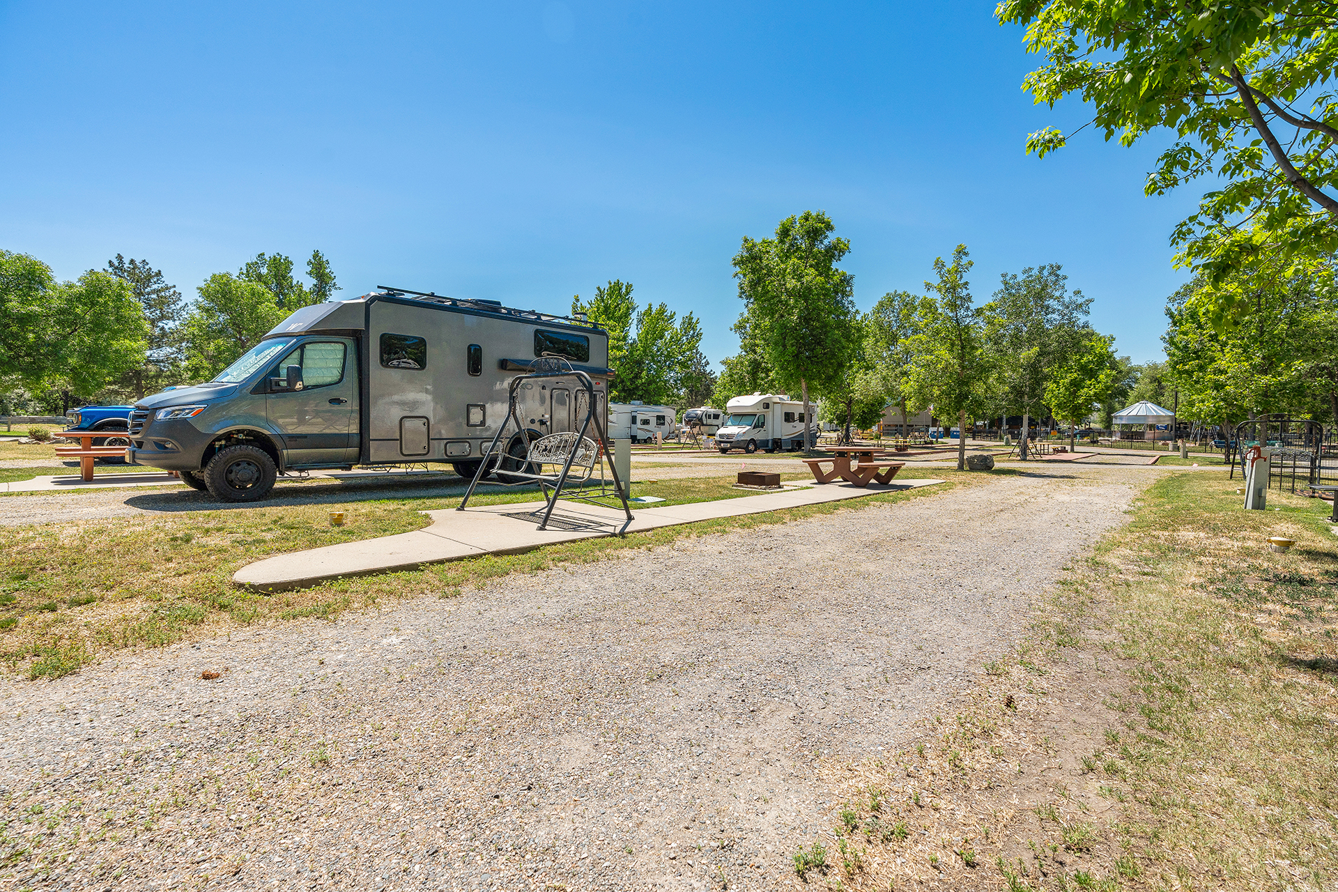 RV 43, Pull-Thru 50/30 AMPS FHU Patio