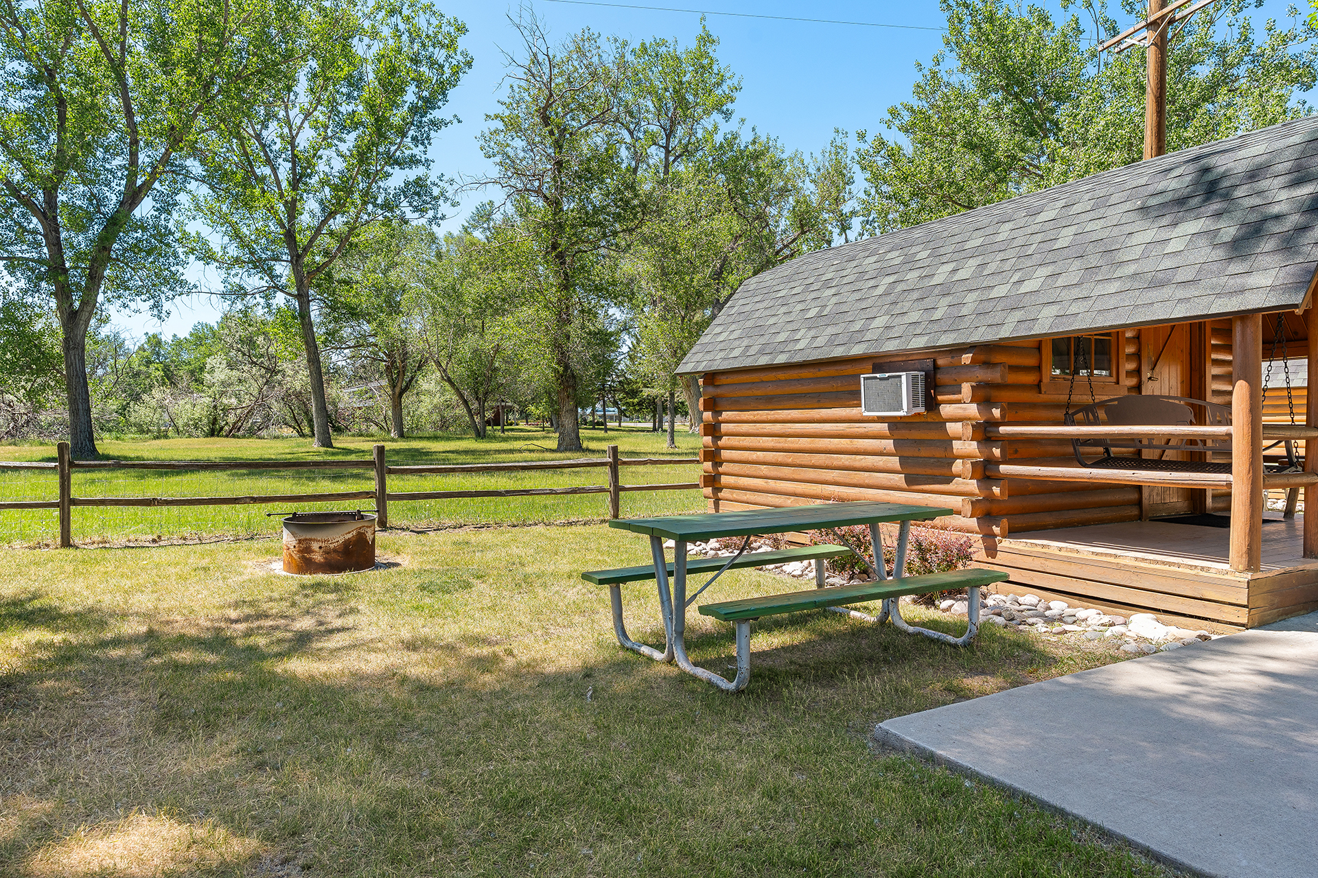 CC03 - Camping Cabin, 1 Room - Sleeps 4