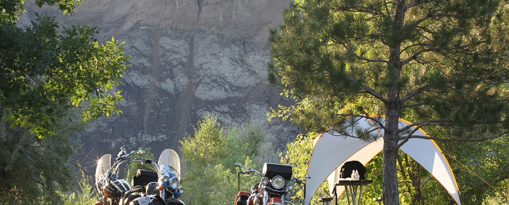Tent site along the scenic Yellostone River.