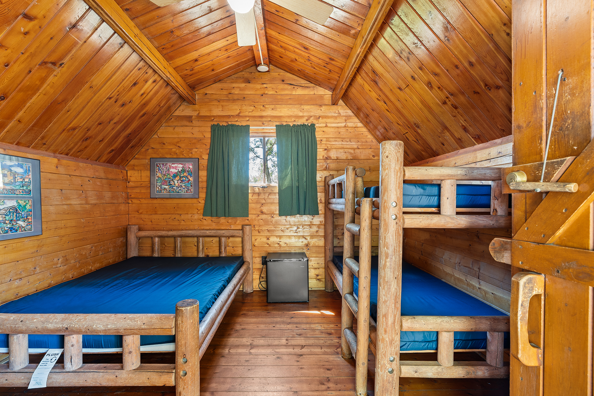 CC03 - Camping Cabin, 1 Room - Sleeps 4