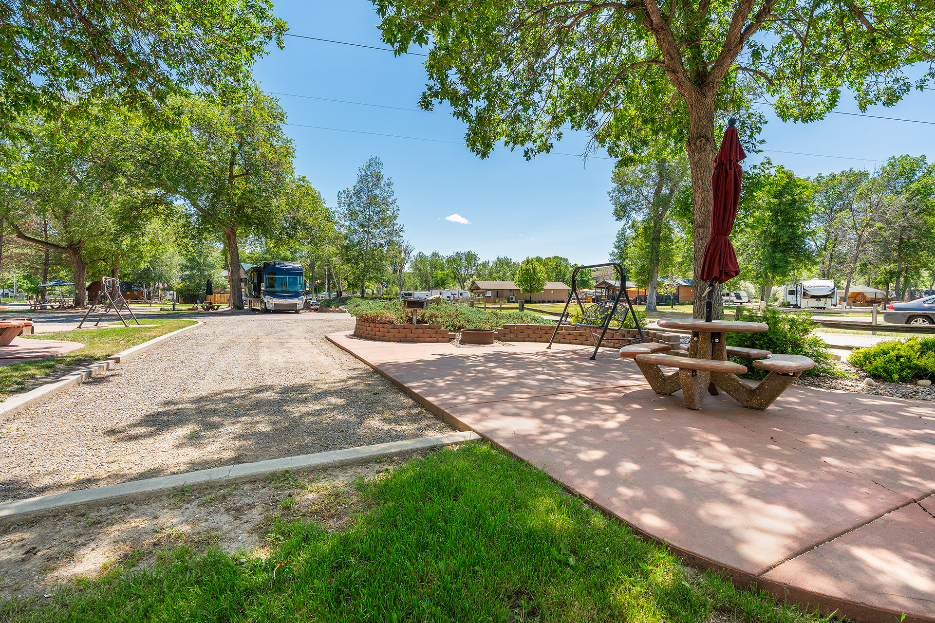 RV 14, Back-In 50/30 AMPS FHU KOA Patio®