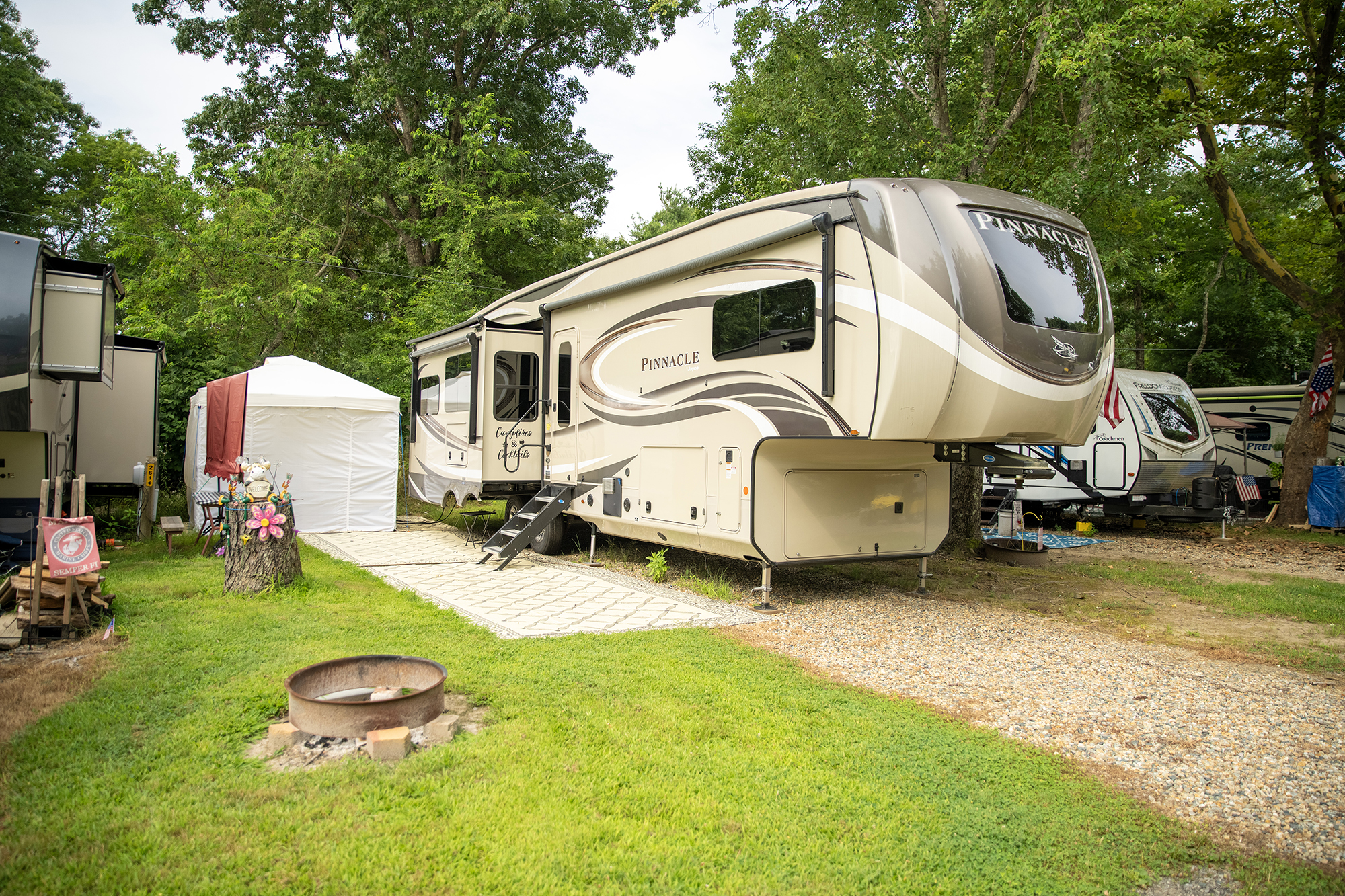 RV 262 - Back-In 50/30 AMPS FHU