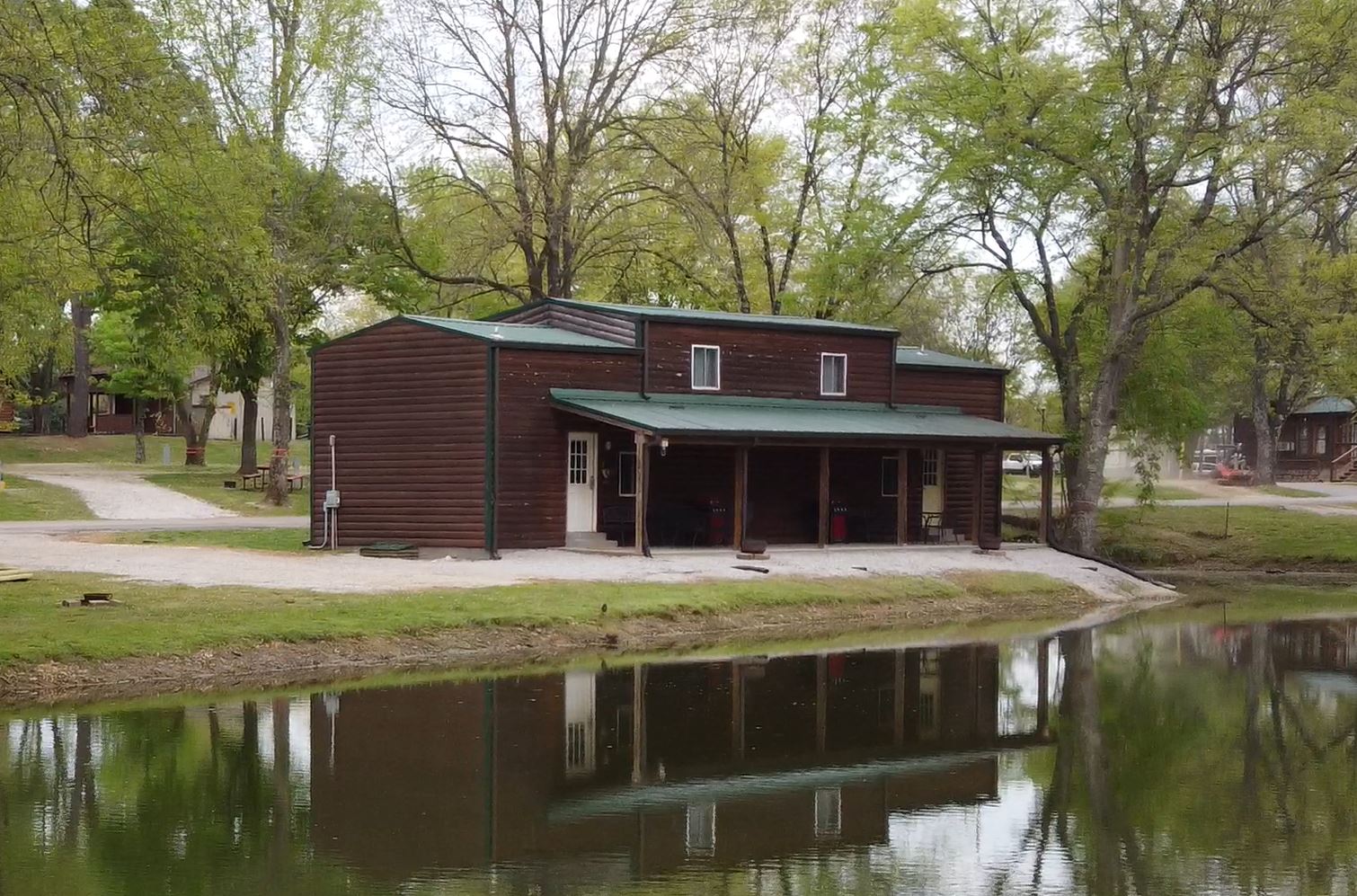 Deluxe Cabin (Full Bath with Shower), Patio - sleeps 8 (K103 and K104)