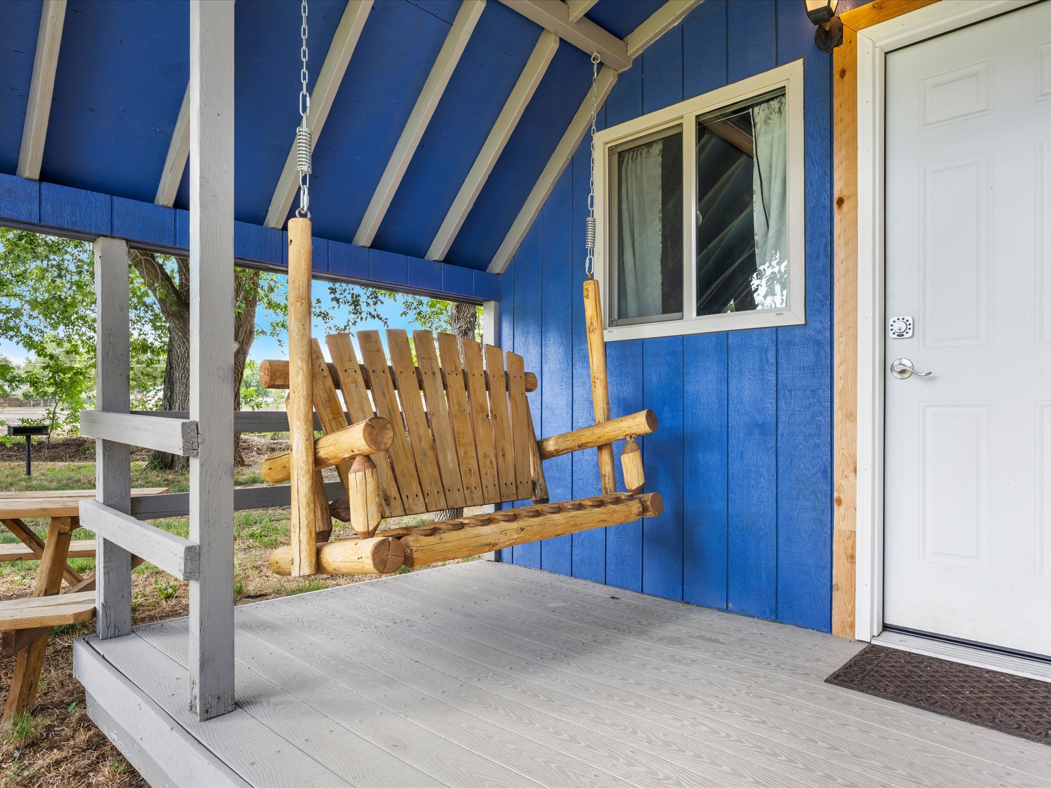 Cabin 4 Porch