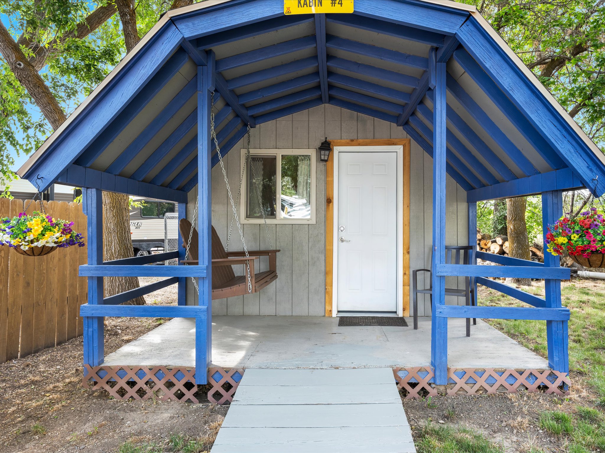 Cabin 2 Porch