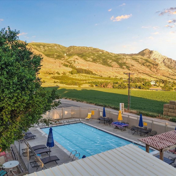 Heated Pool w/View