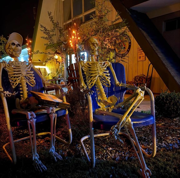 Movie Night... Waiting for others to join... 2025