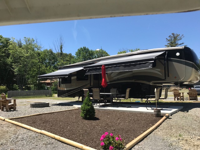 30/50 amp deluxe patio pull thru