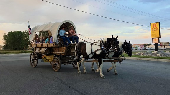 Moon Hitch Wagon Co - horse drawn carriage rides through historic Buffalo, Wyoming - starting at the KOA!