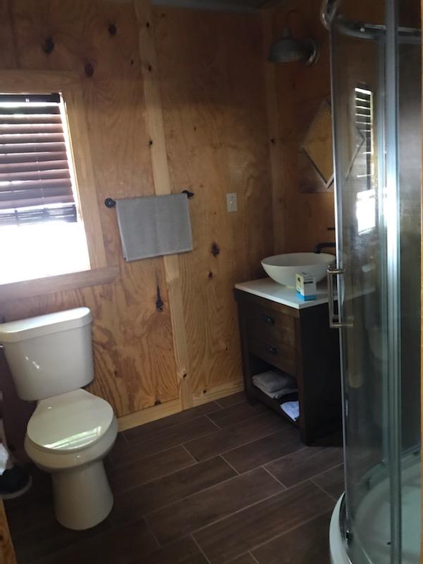 Deluxe cabin