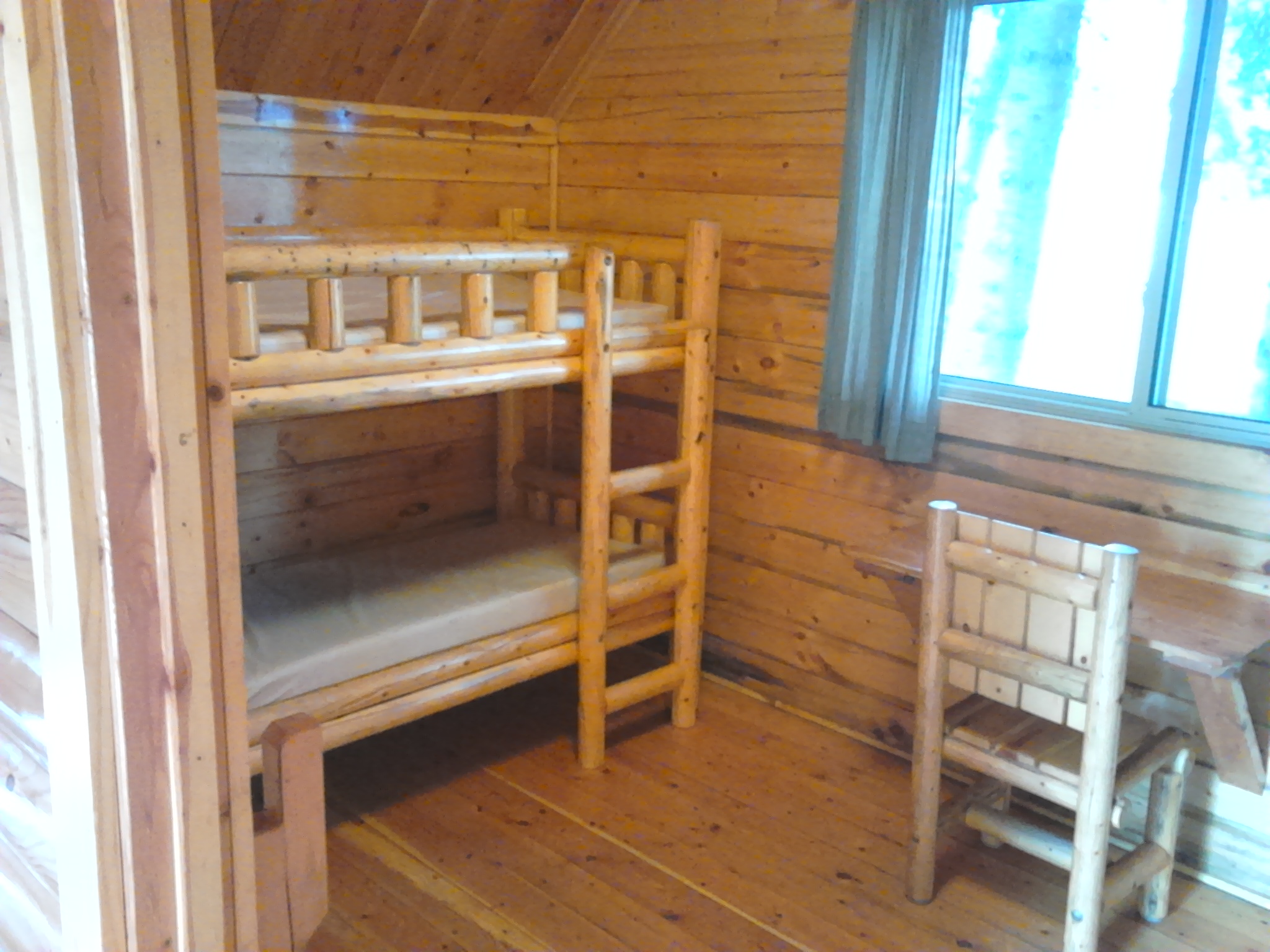 1 Room Kamping Kabin Inside View 02