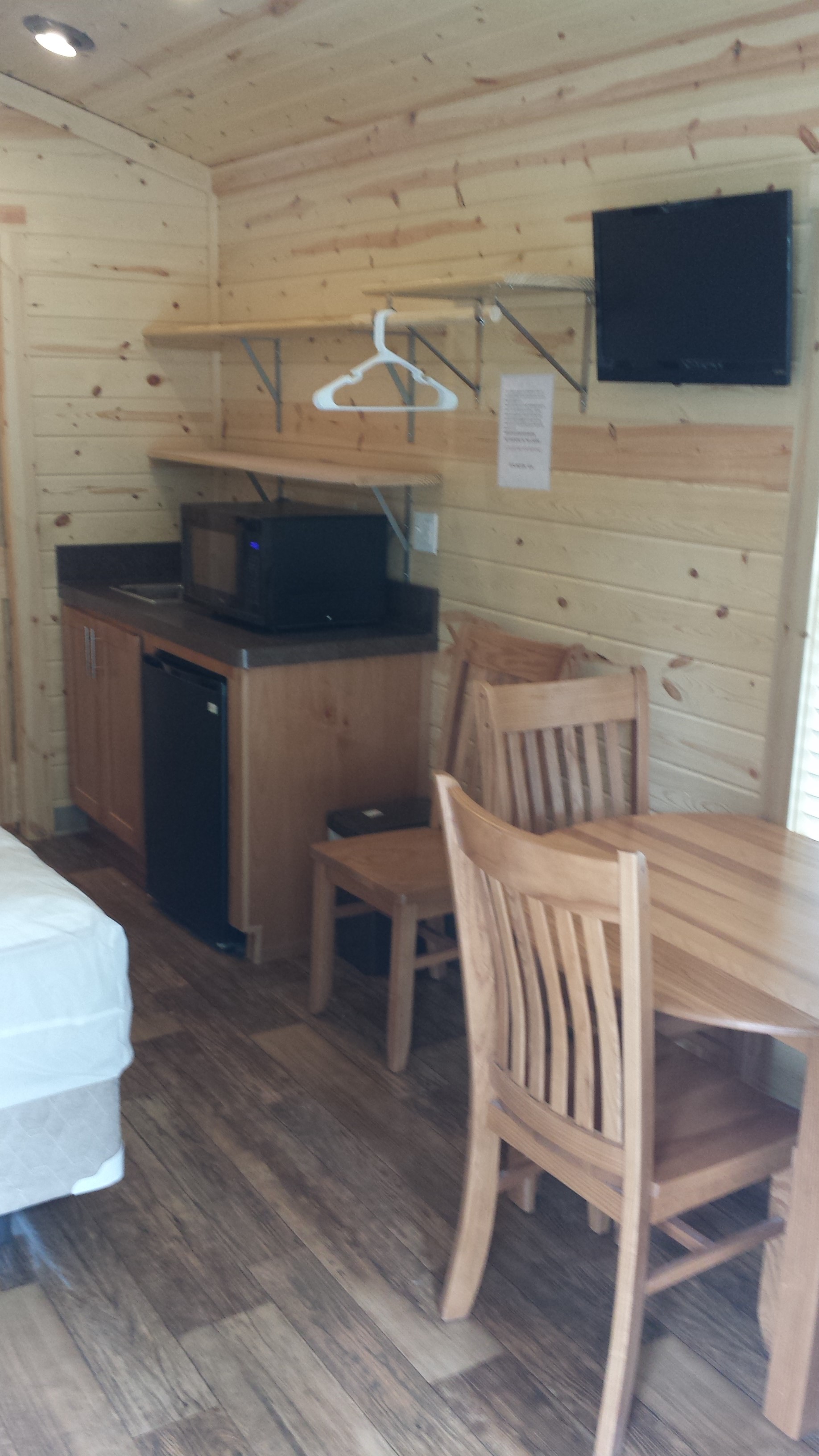 TV & Mini Kitchen for your convenience