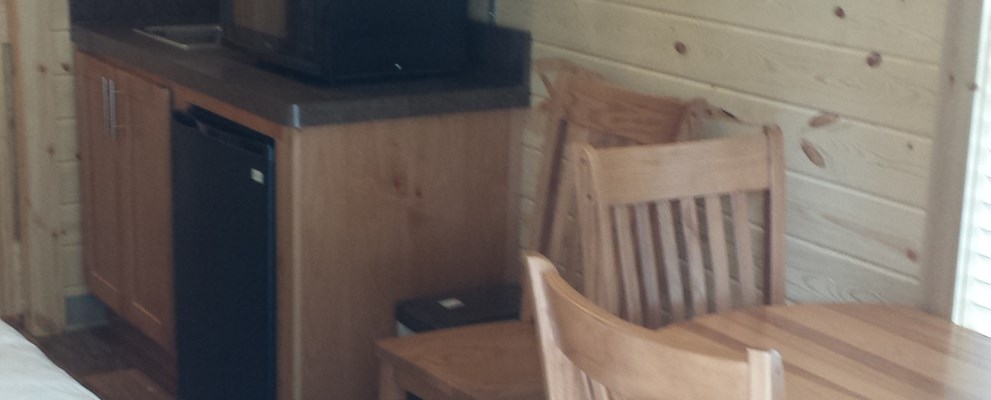 TV & Mini Kitchen for your convenience
