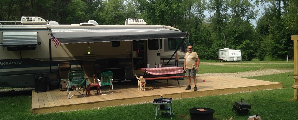 Deluxe Patio Full Hook Up