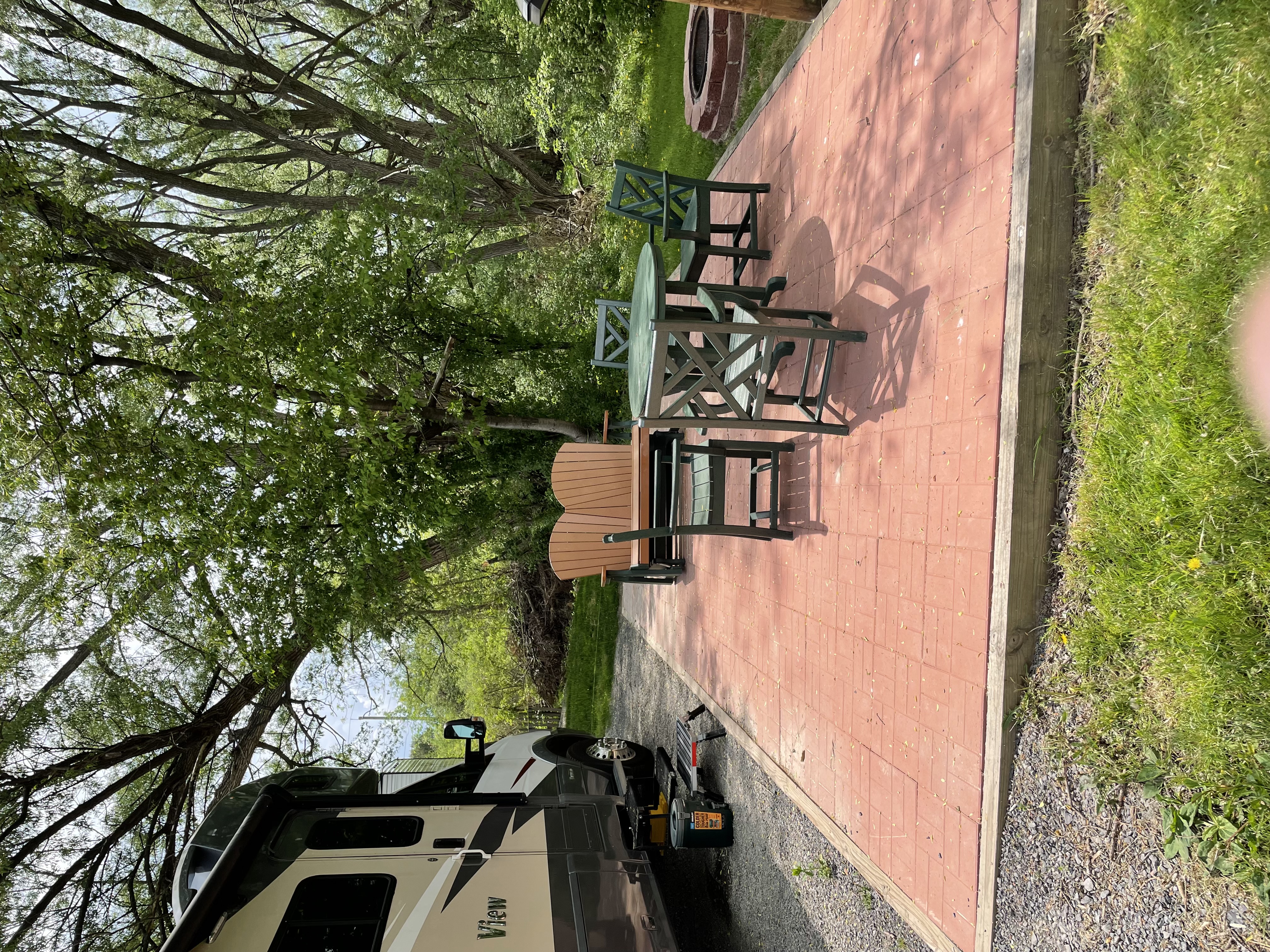 Pull-in Patio site