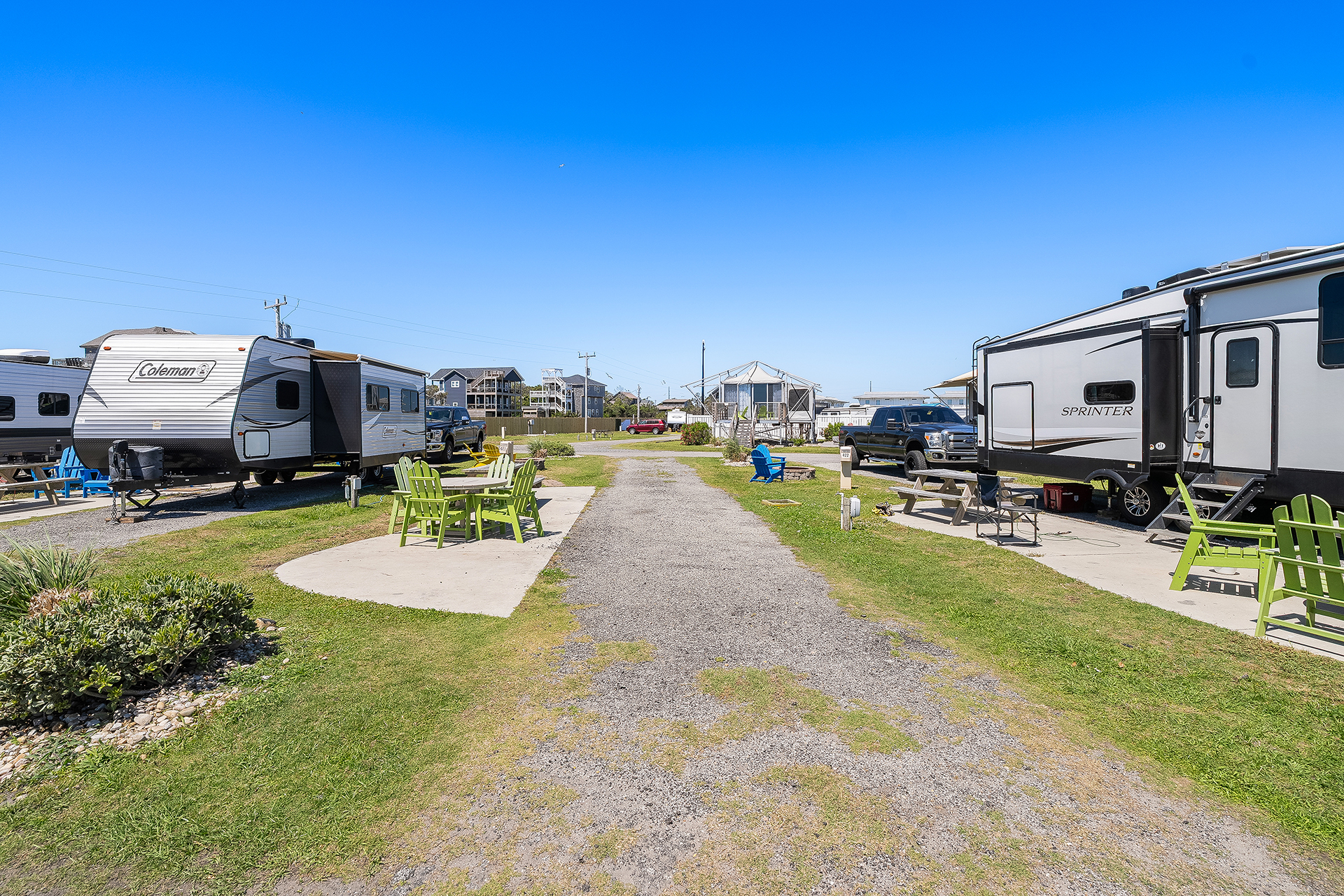 RV 421, Pull-Thru 50/30 AMPS FHU KOA Patio®, Big-Rig Friendly
