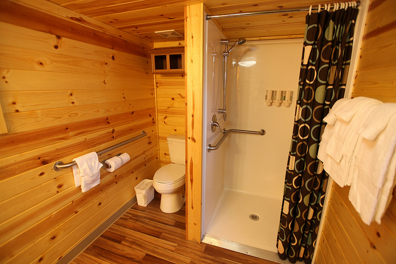 Handicap Friendly Bath