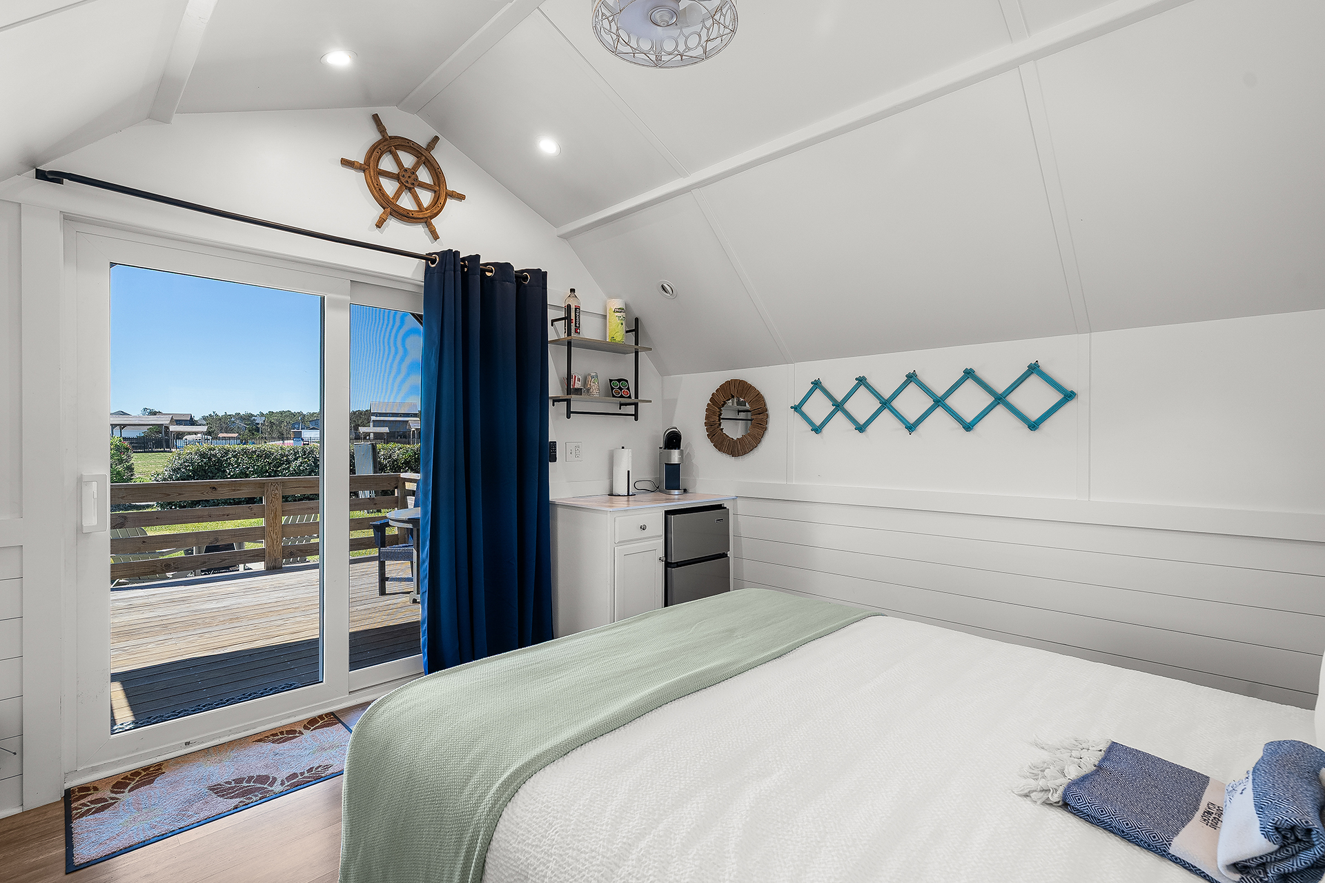 CC522 - Coastal Cottage, 1 Room – Sleeps 2