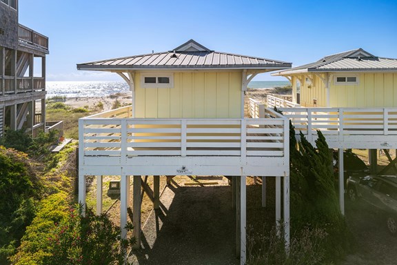 Deluxe Cabin, Studio (Full Bath with Tub & Shower) Oceanview – Sleeps 4
