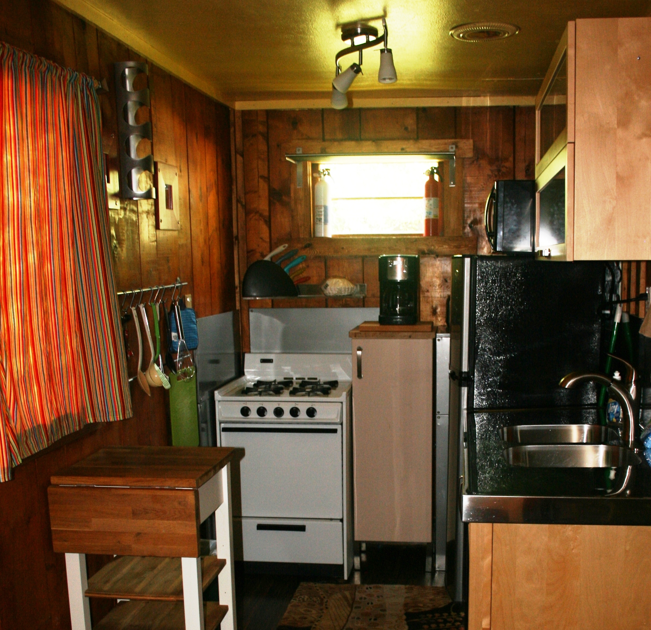 Kitchen stocked with everything you need, just bring the food!