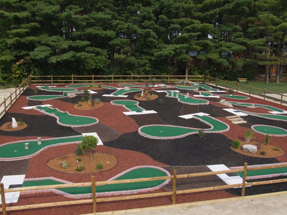 Mini Putt - 18 holes