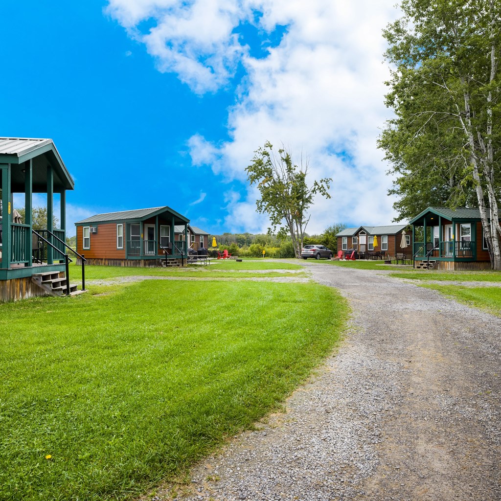 Camping Etiquette: Being a Good Neighbour
