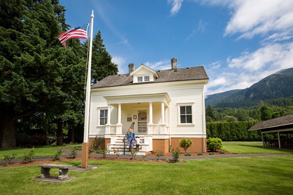 Historical Museum & Oregon Pony